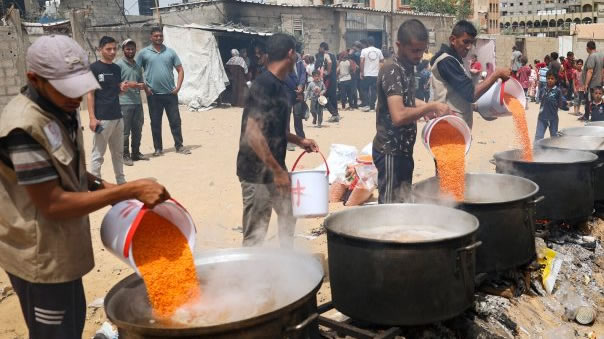 توزیع غذا و آب در شرایط جنگ